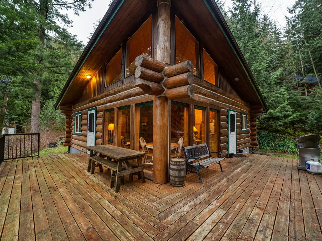 Top Cultus Lake Vacation Rentals Alltherooms