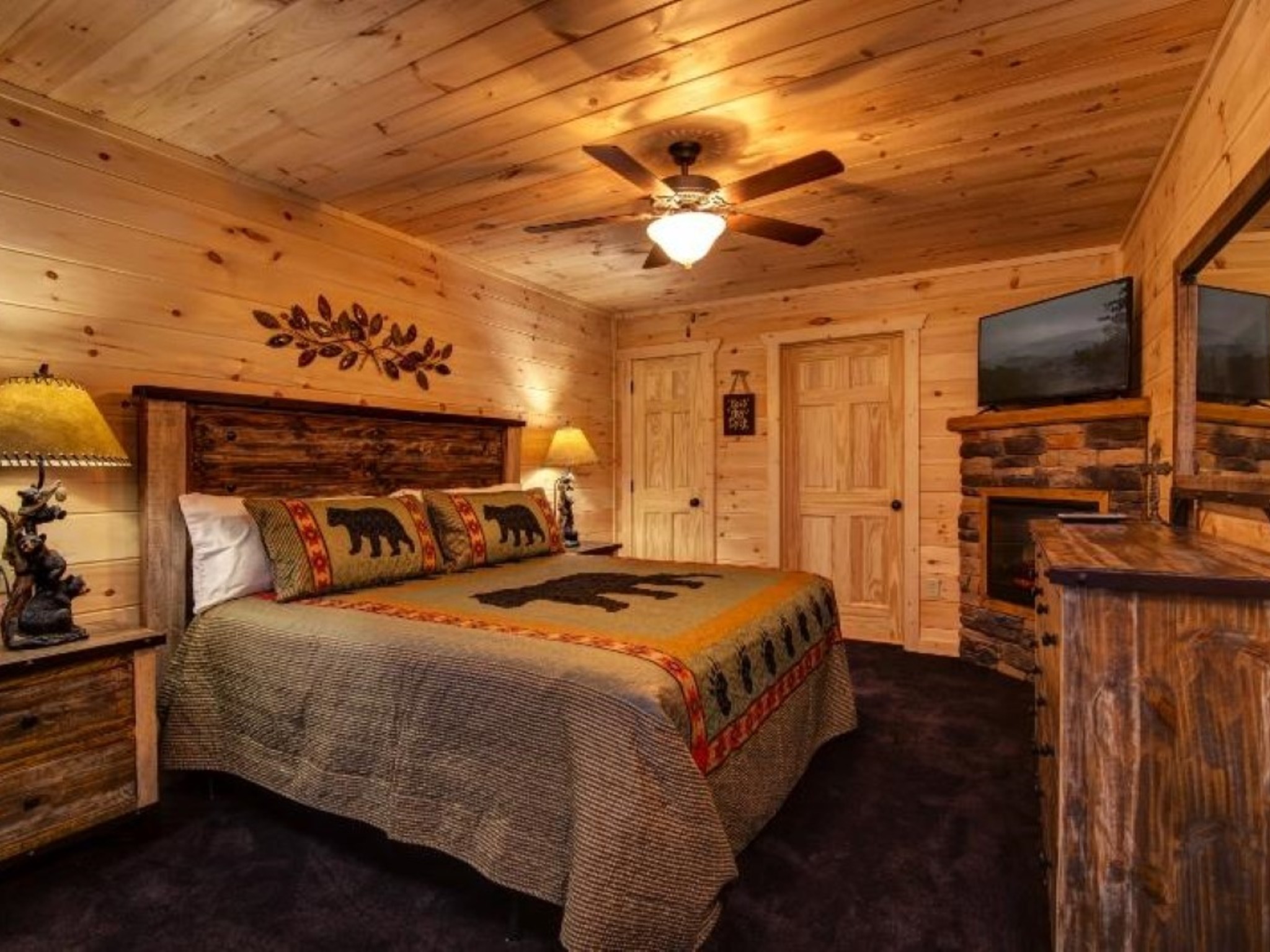 Lazy Bear Lodge 4 Bedrooms 4 Baths S Vacation Rentals By